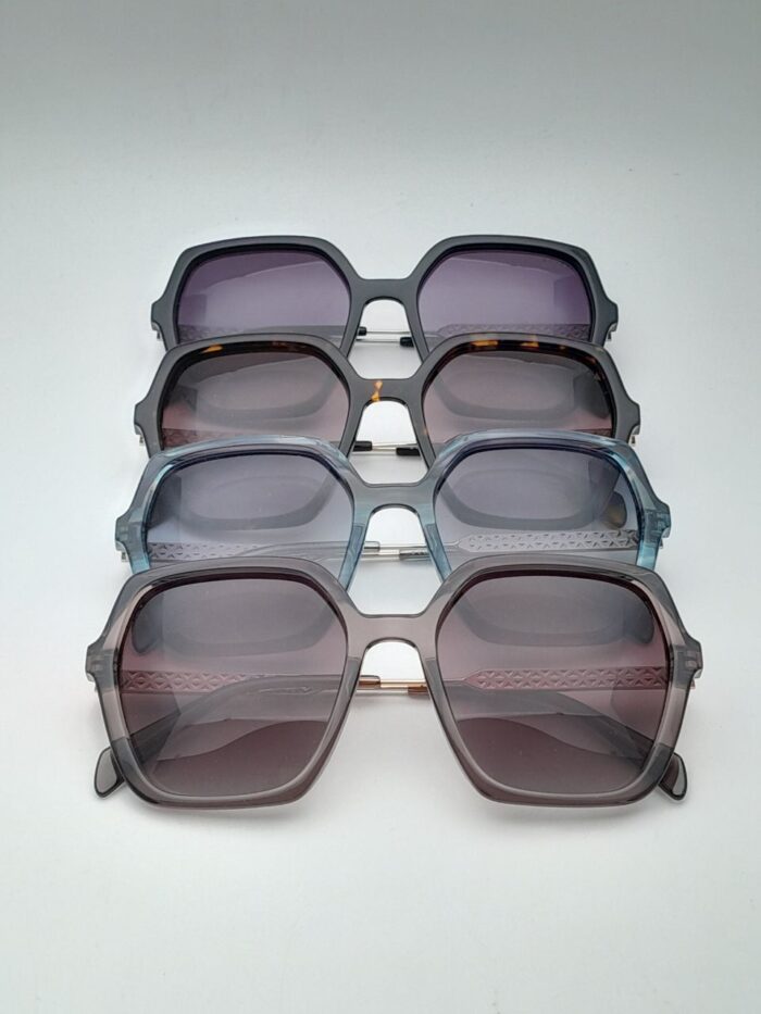 f6c0d5c5-ebd7-457e-9cf9-8c796c6faba7 عینک آفتابی PeaRlo - Image 1